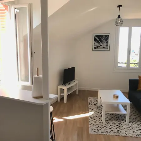 Pau 7 Vue Exceptionnelle Sur Et Les Pyrenees * Λούρδη